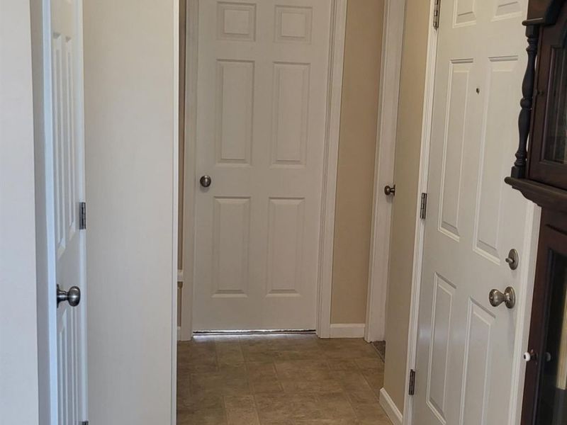 1808 Mario Place, Fremont, OH 43420 Photo 2