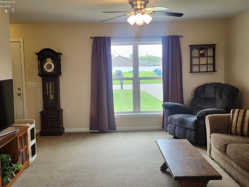 1808 Mario Place, Fremont, OH 43420 Photo 3