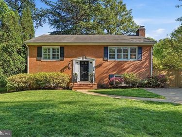 5410 11TH STREET N, ARLINGTON, VA 22205