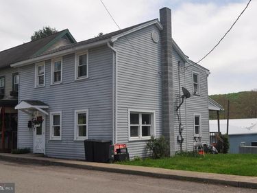 540 MOORE STREET , MILLERSBURG, PA 17061