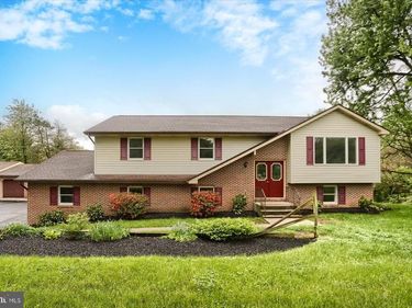 167 KEN-LIN DRIVE, CARLISLE, PA 17015