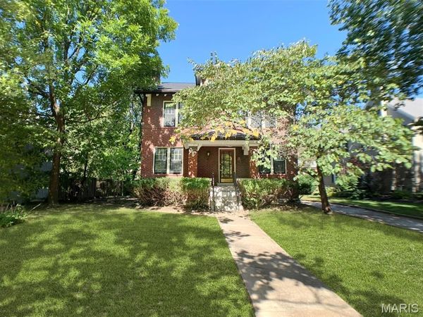 7117 Delmar Boulevard , University City, MO 63130