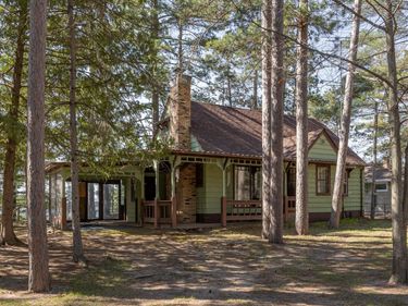 549 County 43 NW, Backus, MN 56435