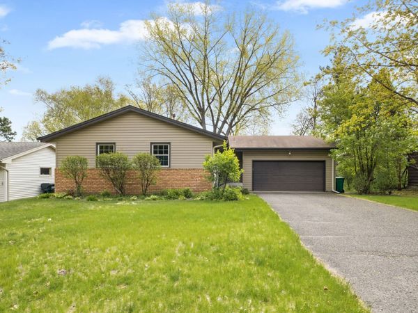 517 17th Avenue NW, New Brighton, MN 55112