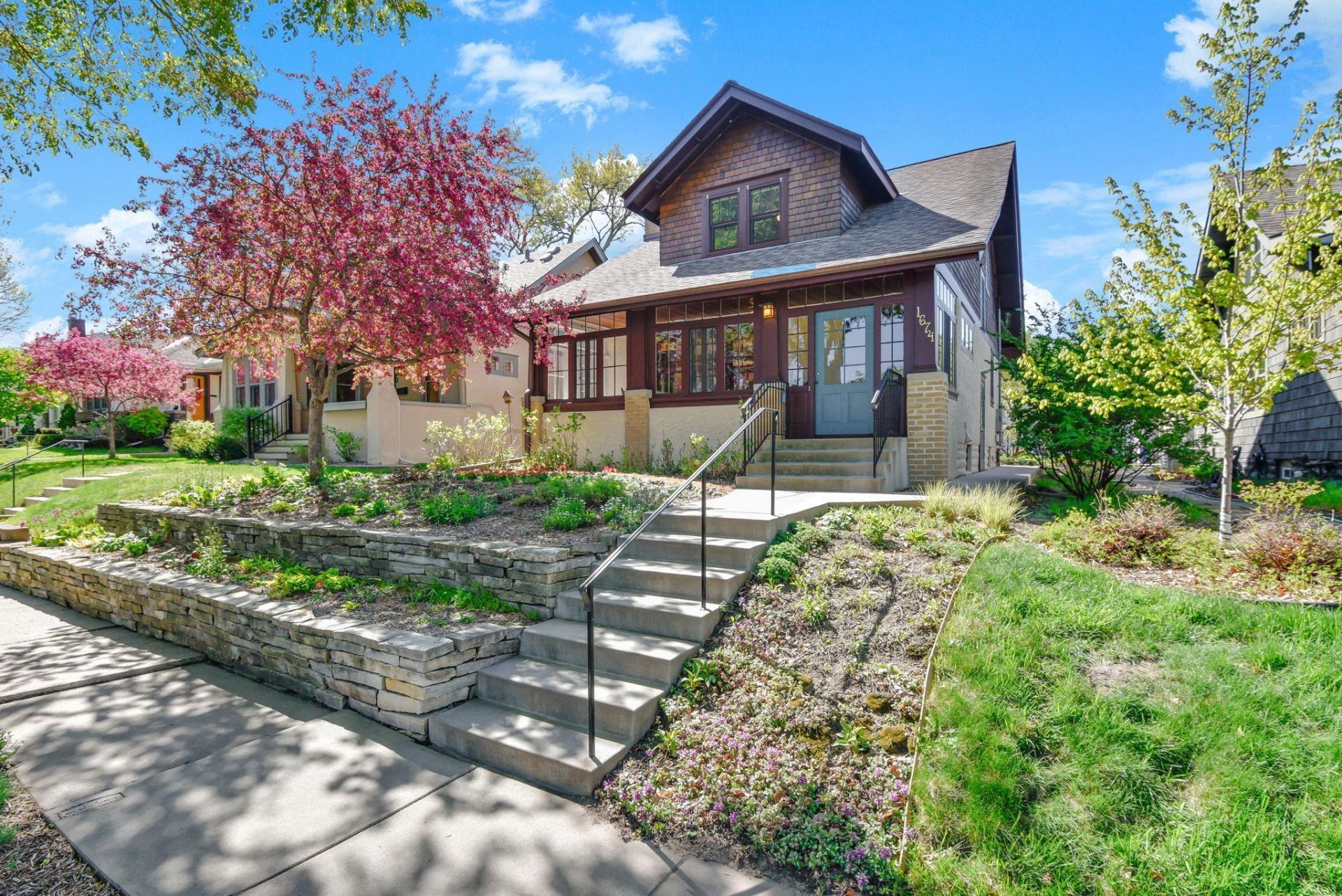 1674 Jefferson Avenue, Saint Paul, MN 55105 Main Photo