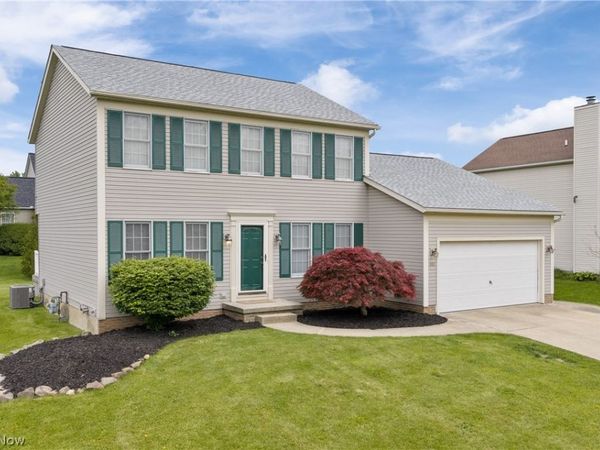668 Oakcrest Drive , Wadsworth, OH 44281