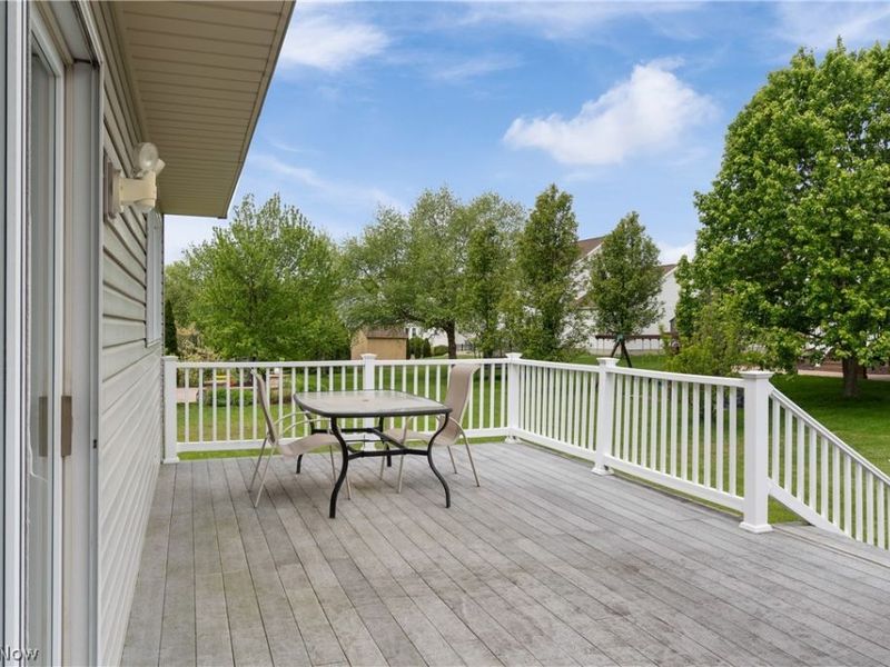 668 Oakcrest Drive, Wadsworth, OH 44281 Photo 26