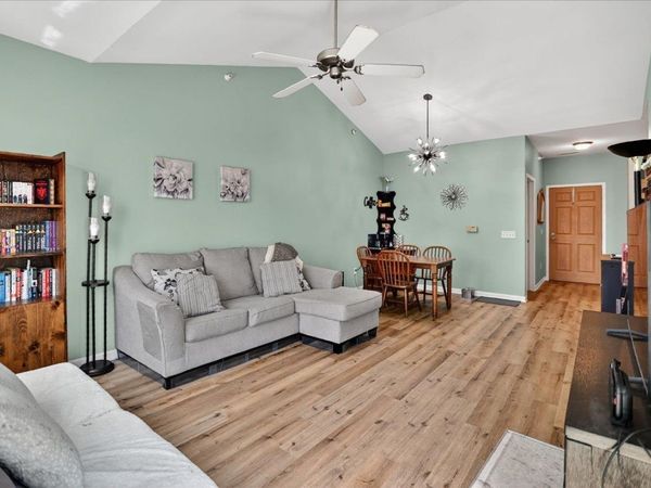 101 Metro Terrace, Unit 305, Madison, WI 53718