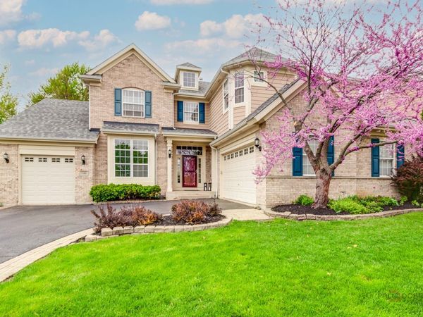 146 Colonial Drive, Vernon Hills, IL 60061