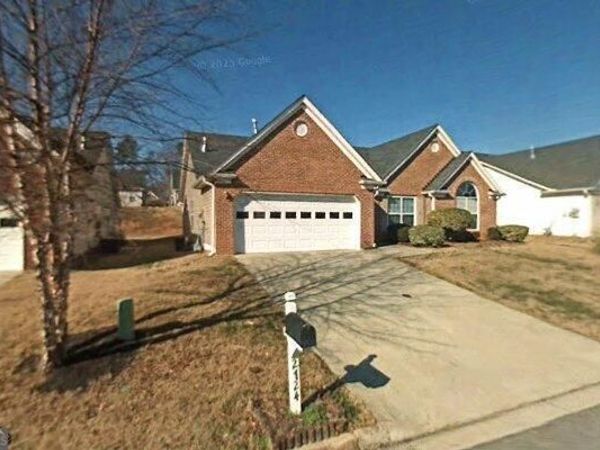 2724 Hillvale Cove Drive, Lithonia, GA 30058