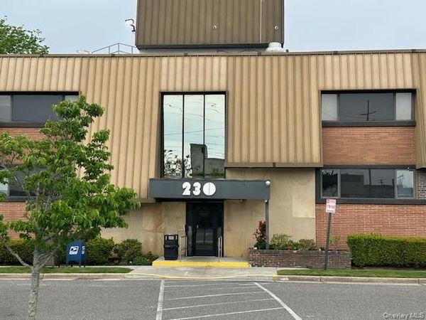 230 Hilton Avenue, Unit 9, Hempstead, NY 11550