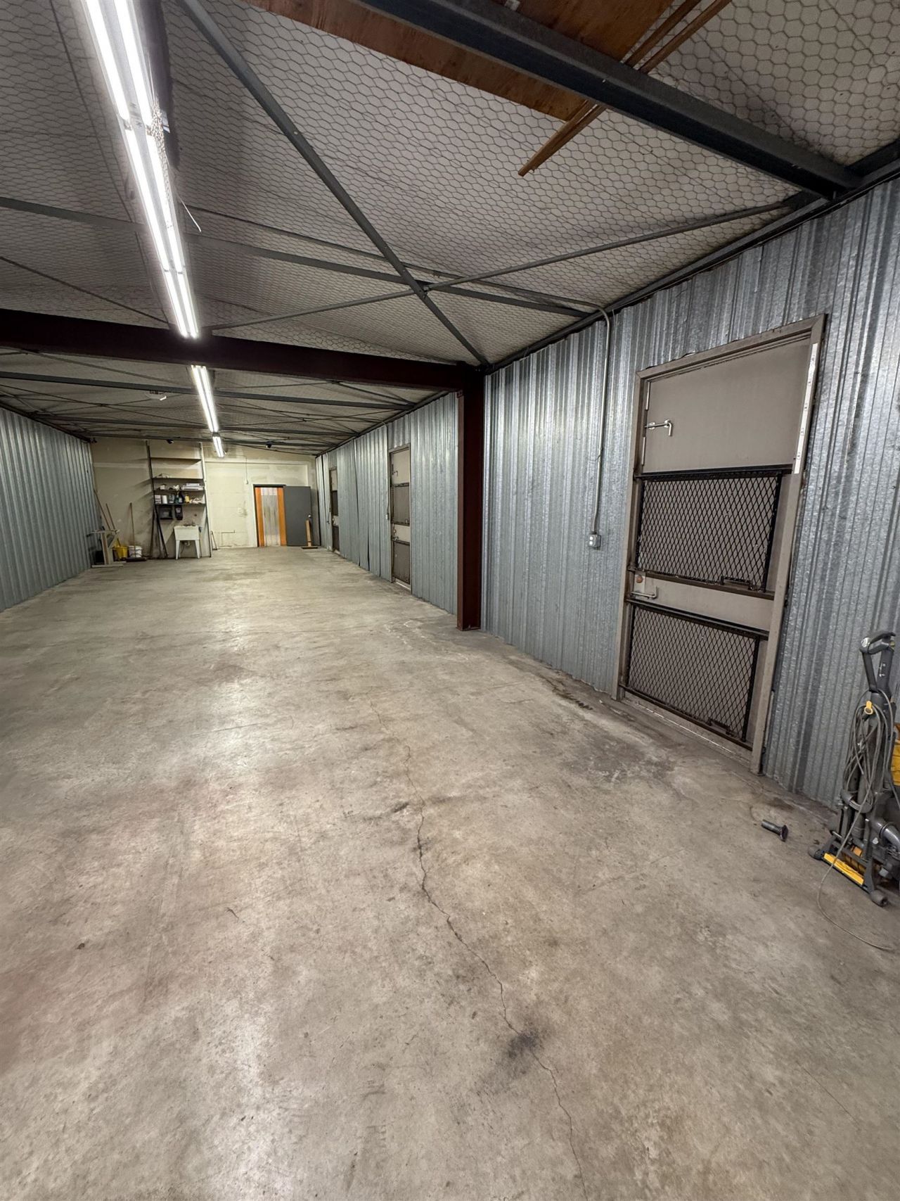 807 Seaboard St.  Photo 15