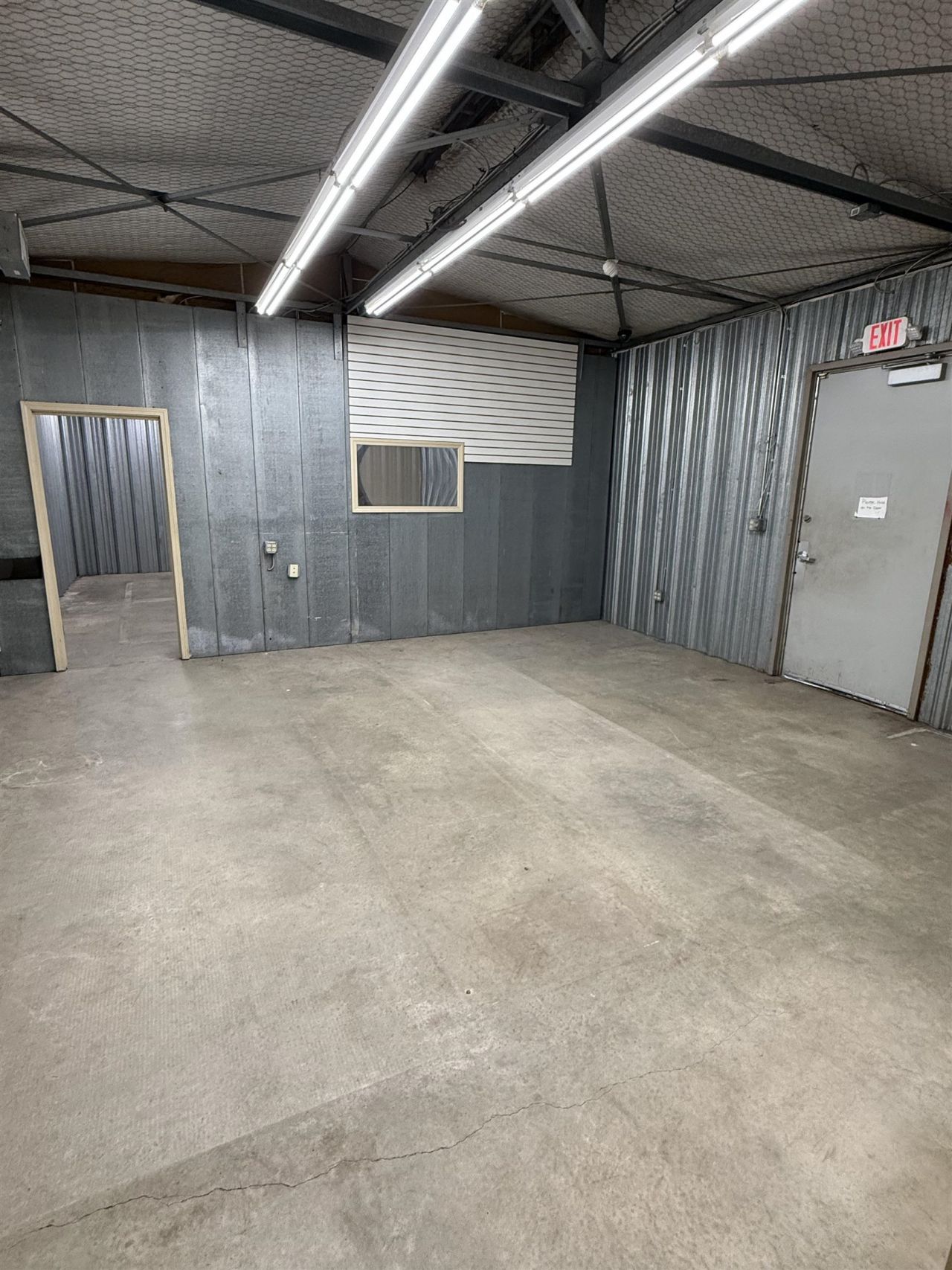 807 Seaboard St.  Photo 7
