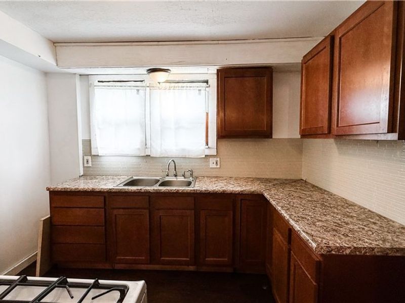 987 Boone Street, Akron, OH 44306 Photo 13
