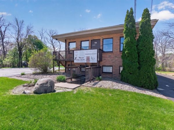 569 Wildwood Avenue, Unit Front Lowe, Jackson, MI 49201