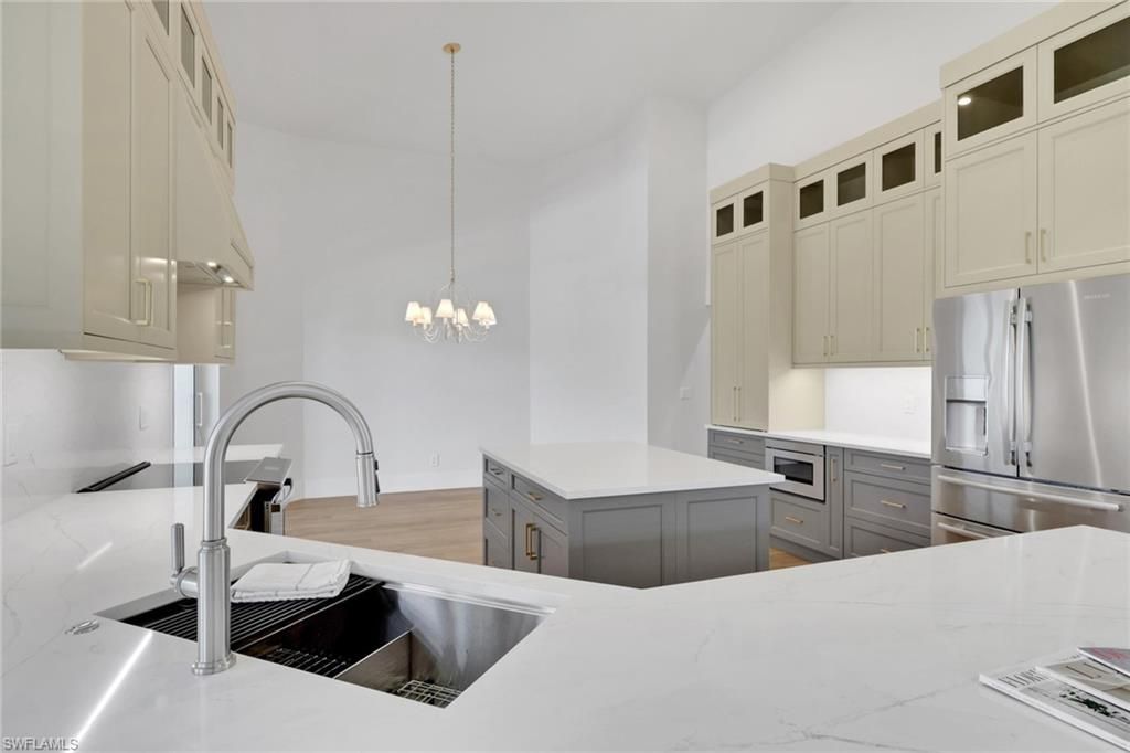 6391 Old Mahogany Ct , Naples, FL 34109 Photo