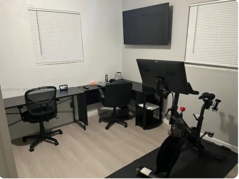 910 NW 17th Ave , Fort Lauderdale, FL 33311 Photo