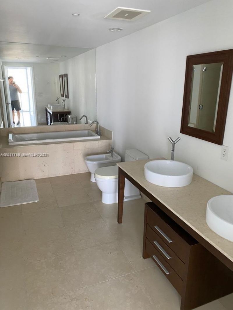495 Brickell Ave, Unit 2902, Miami, FL 33131 Photo