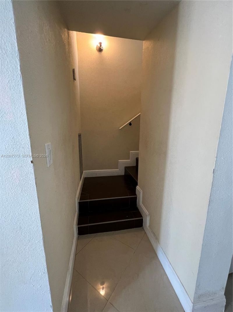 7106 NW 169th St, Unit 7106, Hialeah, FL 33015 Photo