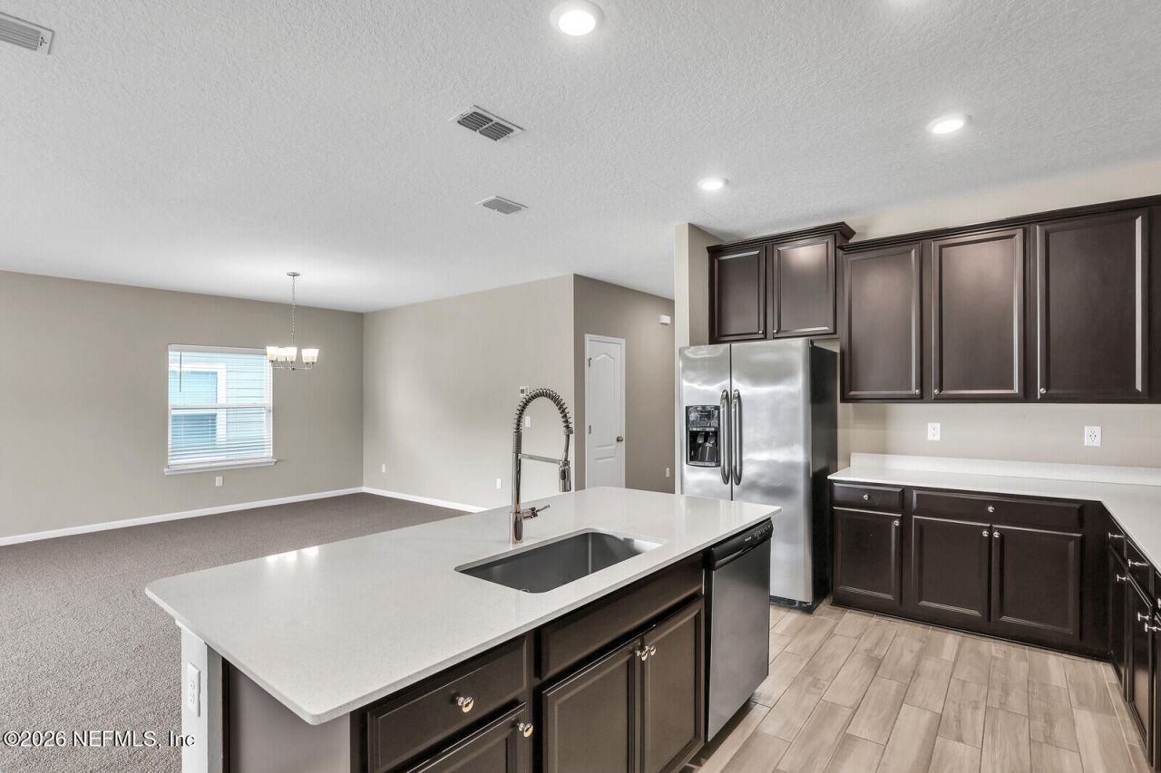 16187 Blossom Lake Drive, Jacksonville, FL 32218 Photo