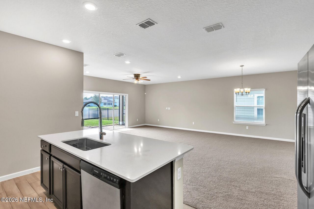 16187 Blossom Lake Drive, Jacksonville, FL 32218 Photo