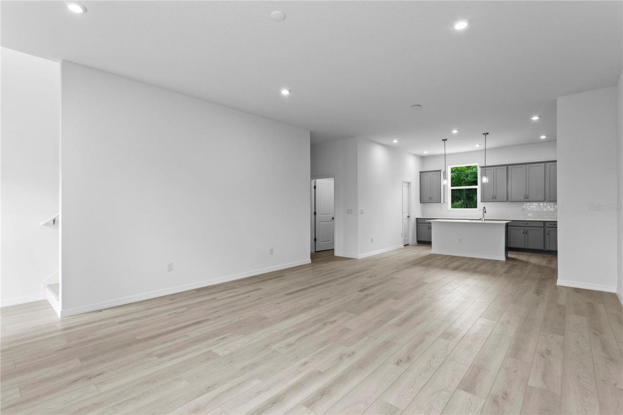9922 Tate Lane , Westchase, FL 33626 Photo