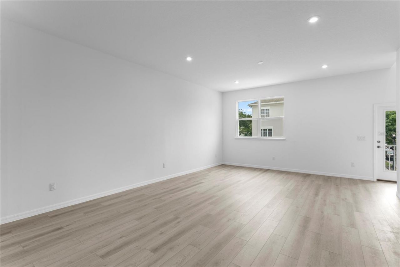 9922 Tate Lane , Westchase, FL 33626 Photo