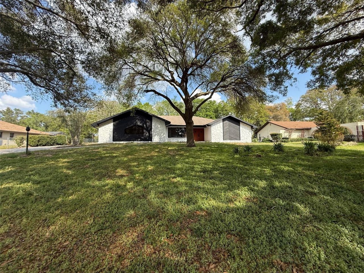 5312 Suwannee Road , Weeki Wachee, FL 34607 Photo