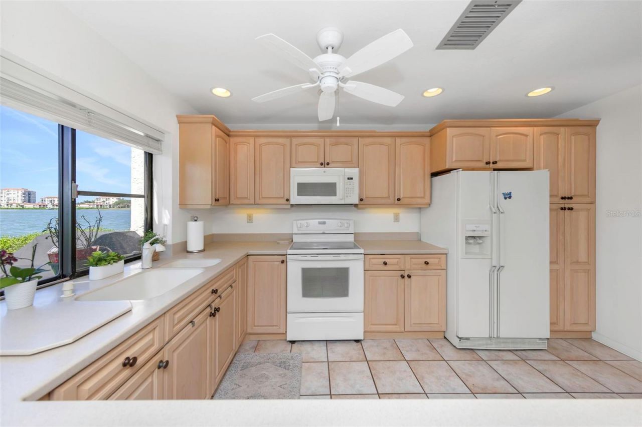 5650 Escondida Boulevard S, Saint Petersburg, FL 33715 Photo
