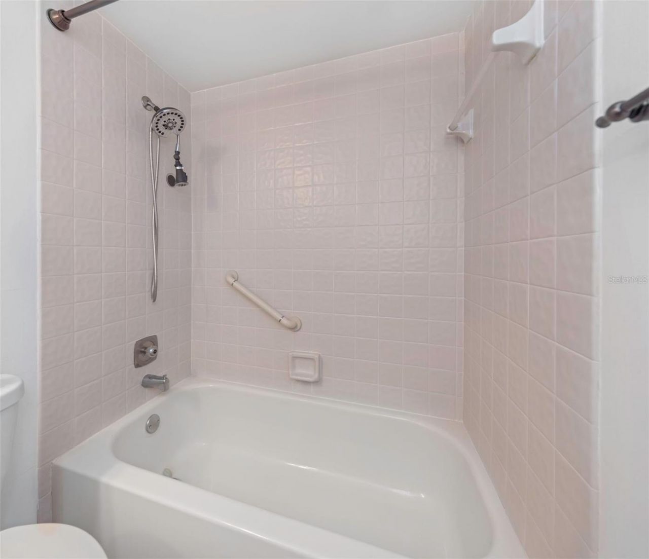 5650 Escondida Boulevard S, Saint Petersburg, FL 33715 Photo