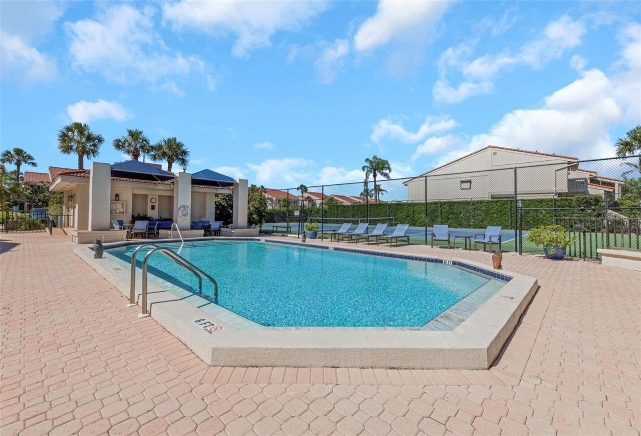 5650 Escondida Boulevard S, Saint Petersburg, FL 33715 Photo