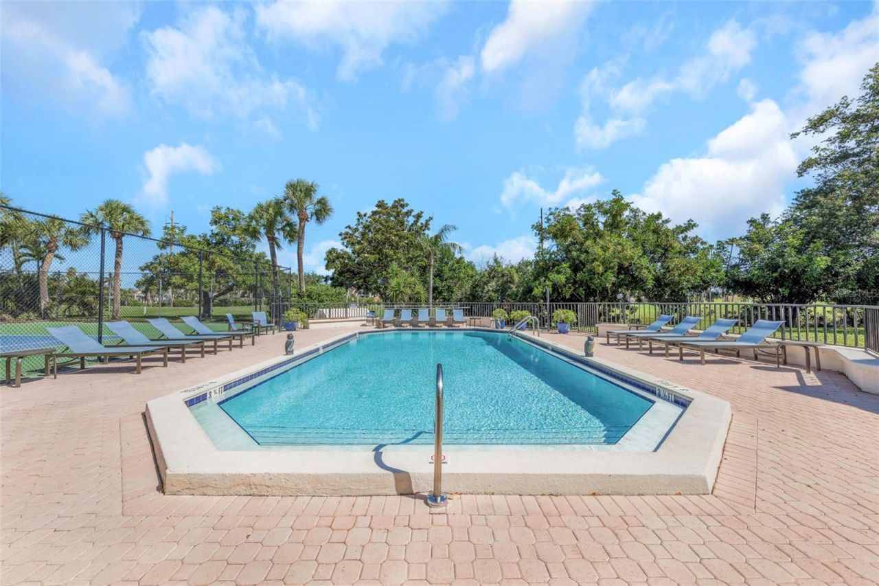 5650 Escondida Boulevard S, Saint Petersburg, FL 33715 Photo