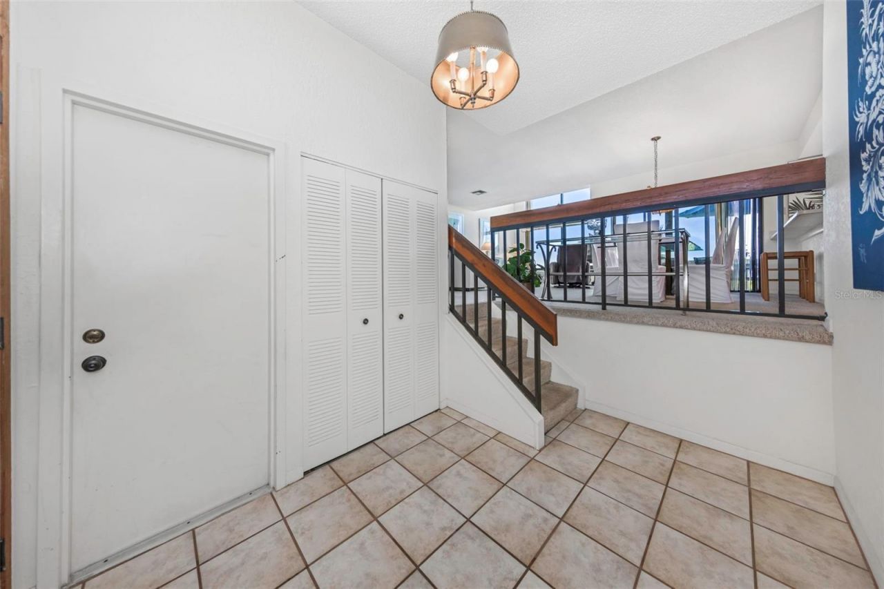 5650 Escondida Boulevard S, Saint Petersburg, FL 33715 Photo