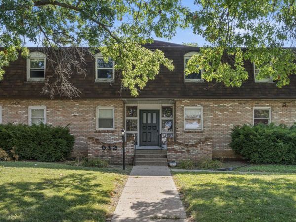 912 Crescent Drive, Unit 1-4, Champaign, IL 61821