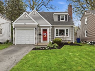 52 Charlestown Road, Buffalo, NY 14226