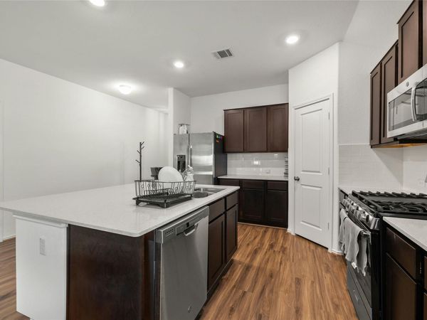 11813 Roscommon TRL, Austin, TX 78754
