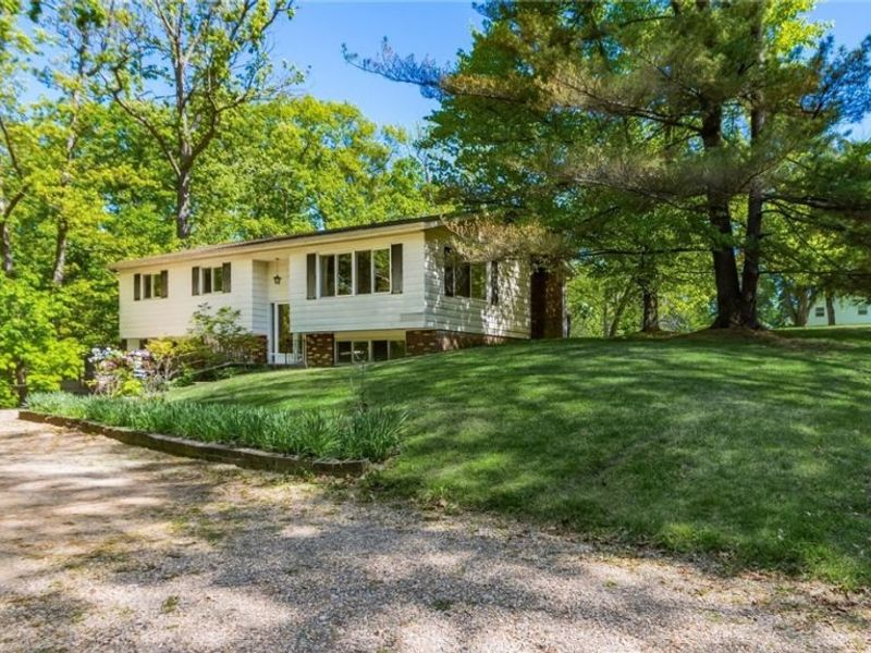2849 Olde Falls Road, Zanesville, OH 43701 Photo 3