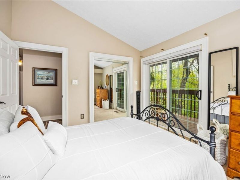631 Rocky Hollow Drive, Akron, OH 44313 Photo 22