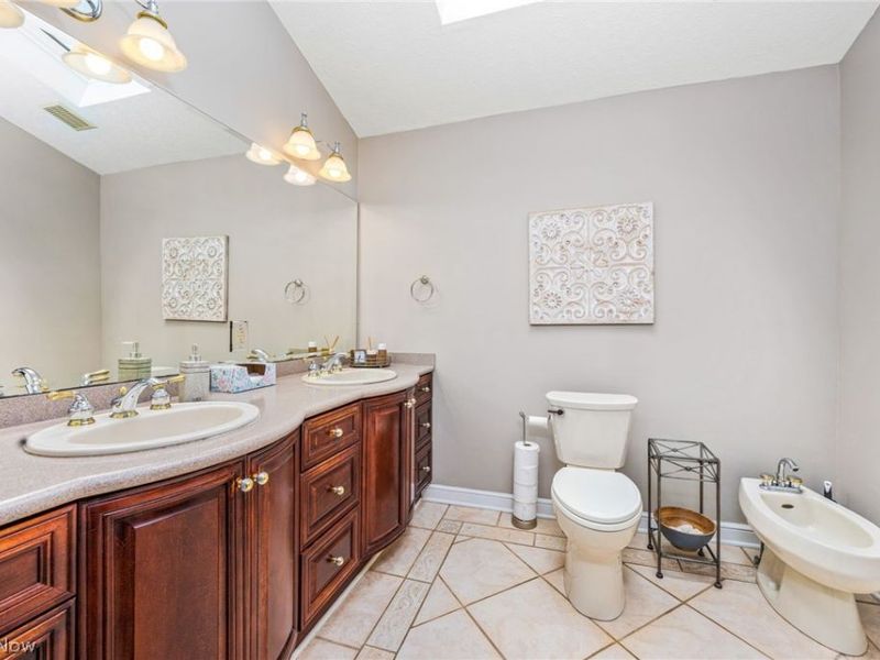 631 Rocky Hollow Drive, Akron, OH 44313 Photo 30