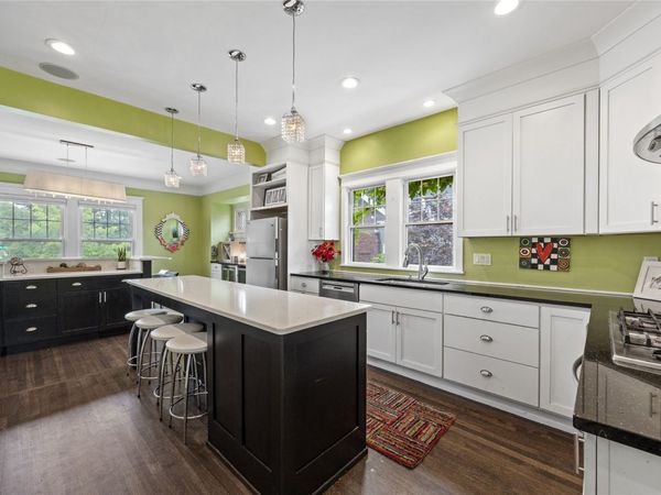 2144 Grande Avenue SE, Cedar Rapids, IA 52403