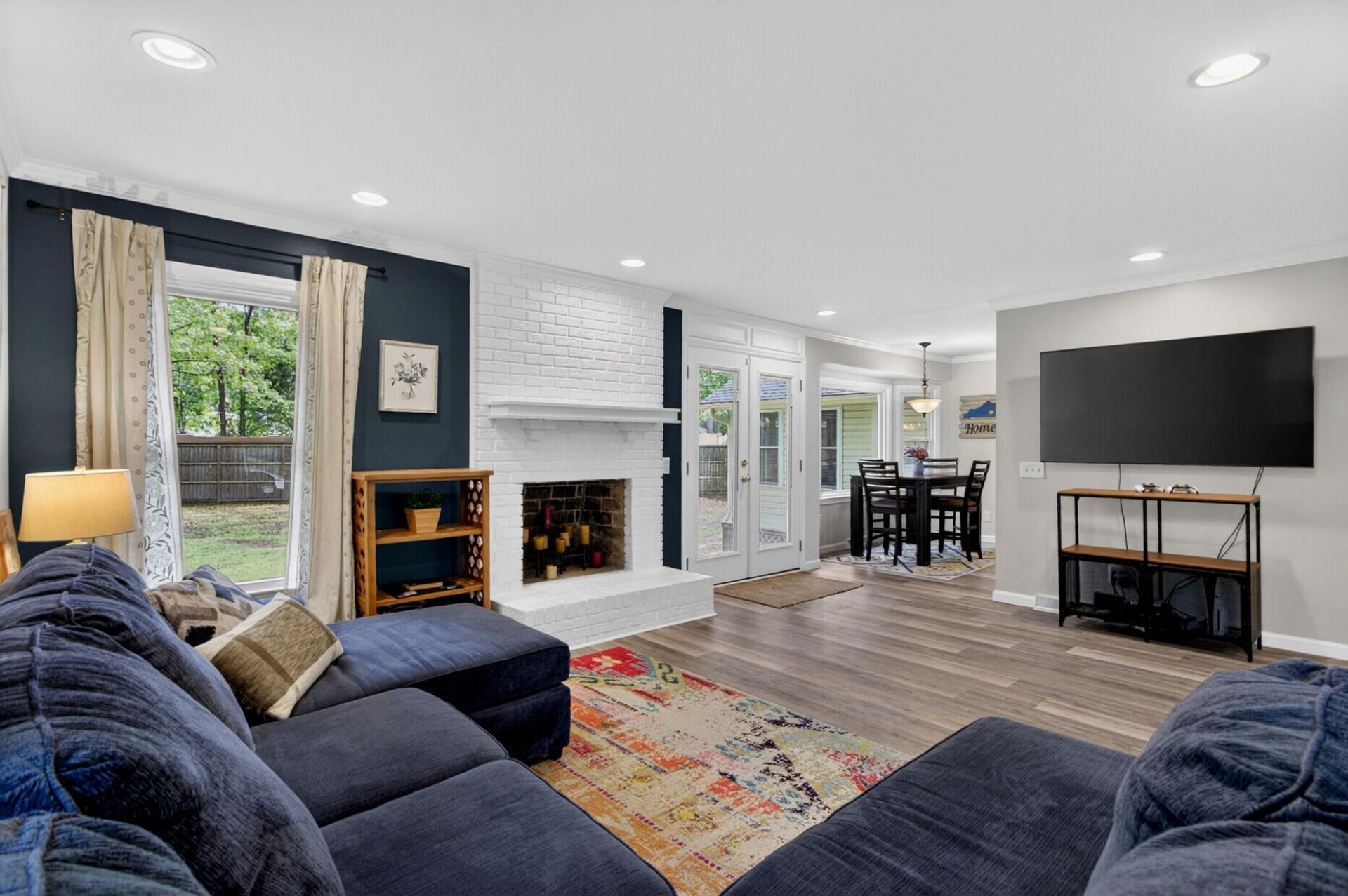103 Laurens Court Photo 12