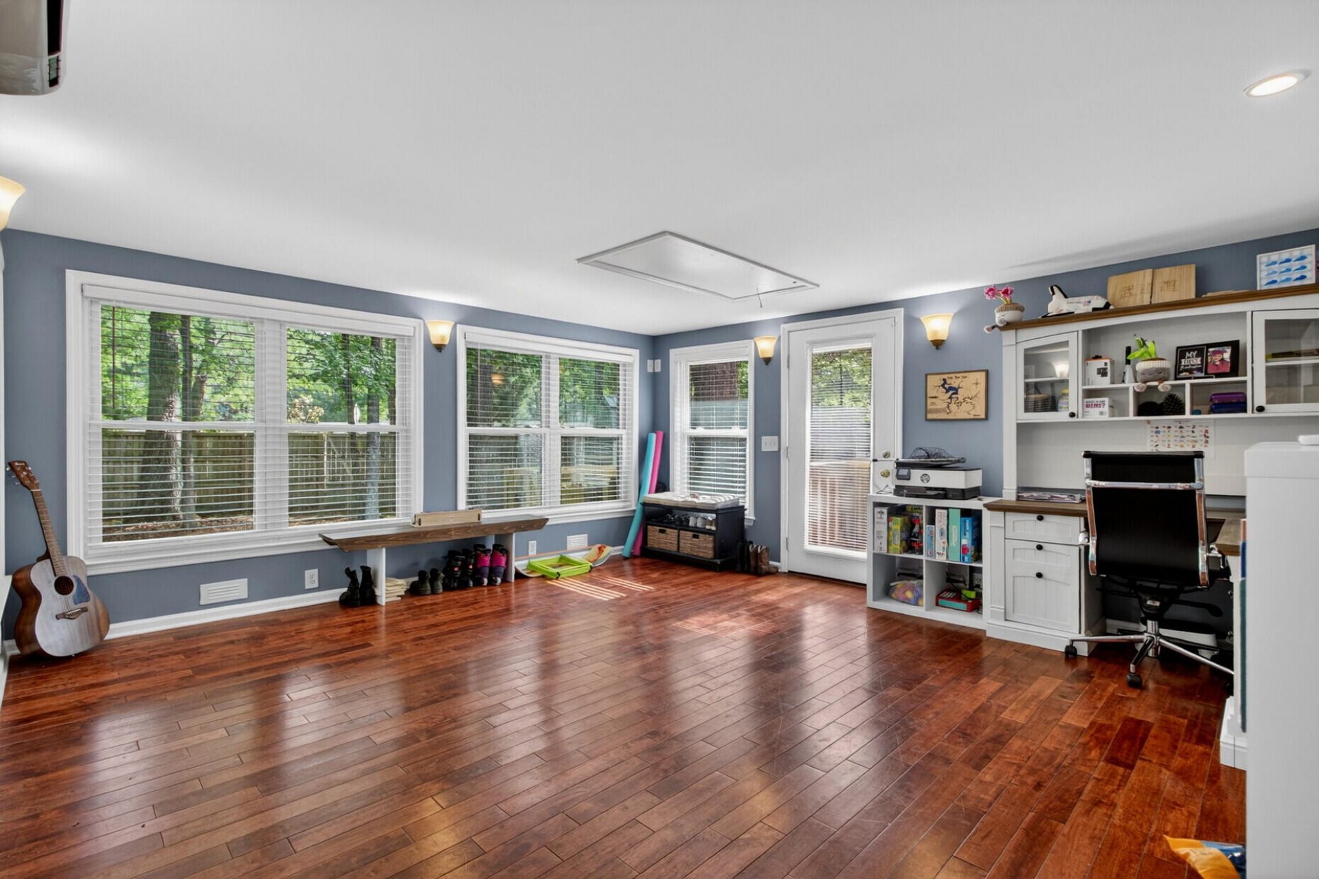 103 Laurens Court Photo 22