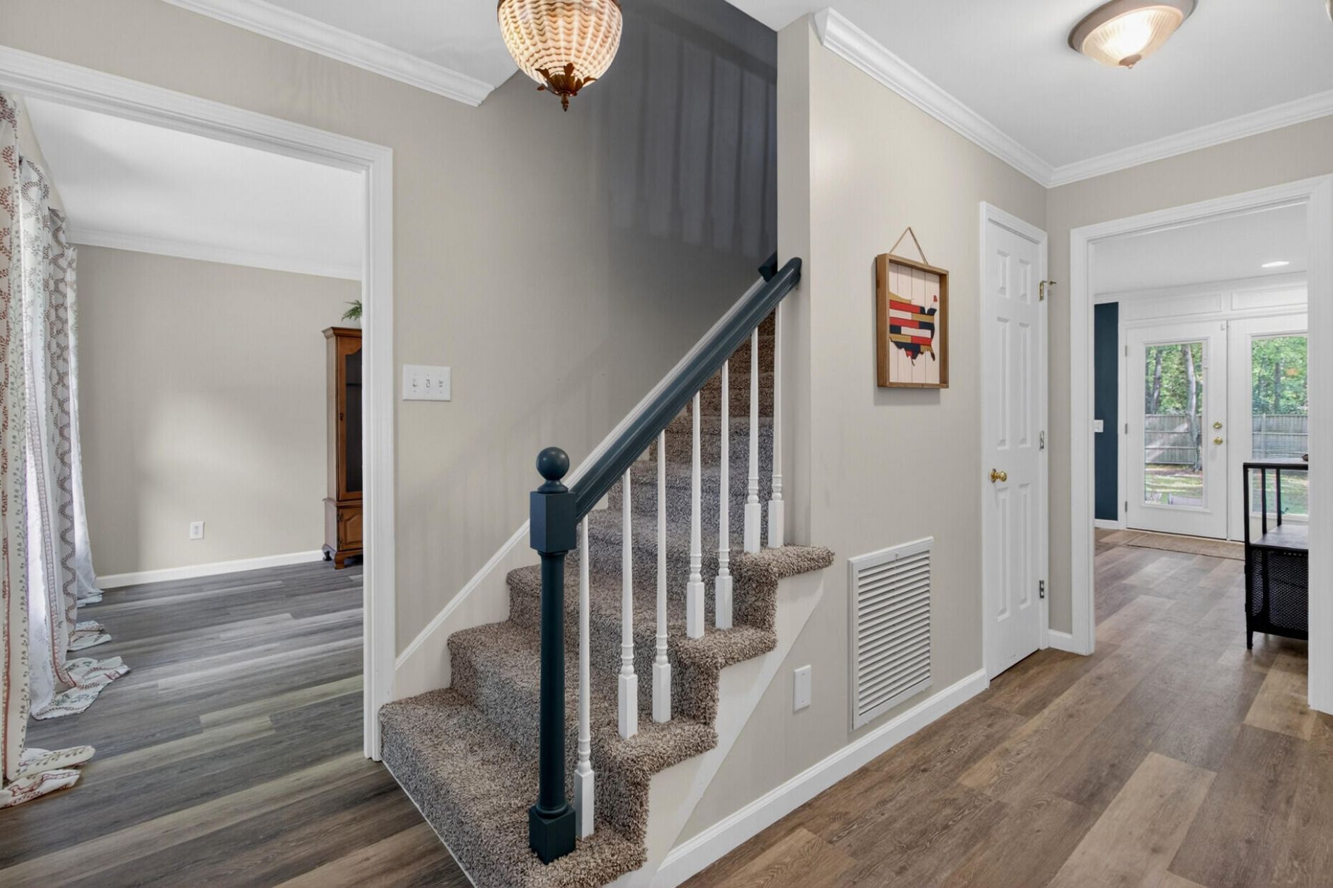 103 Laurens Court Photo 26