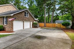 103 Laurens Court photo 4