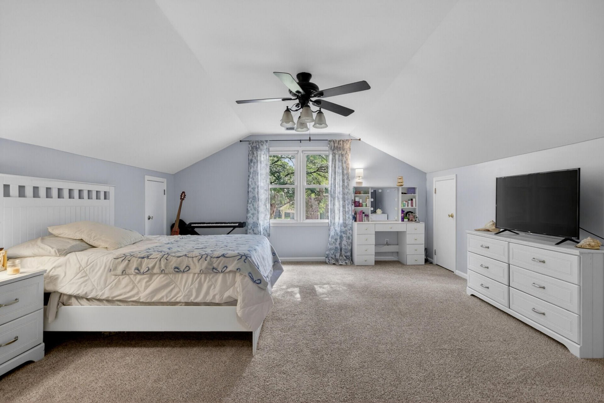 103 Laurens Court Photo 38