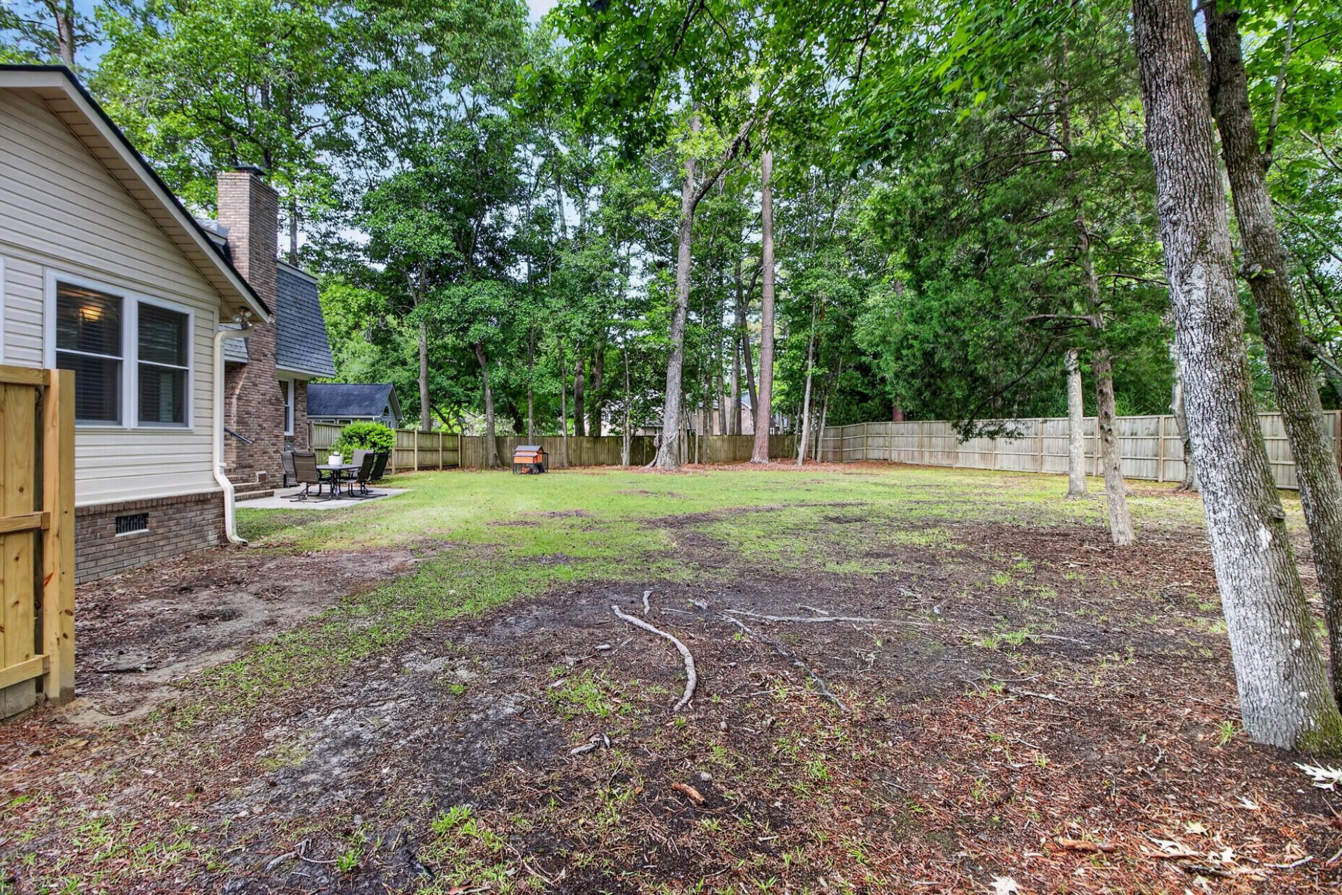 103 Laurens Court Photo 46