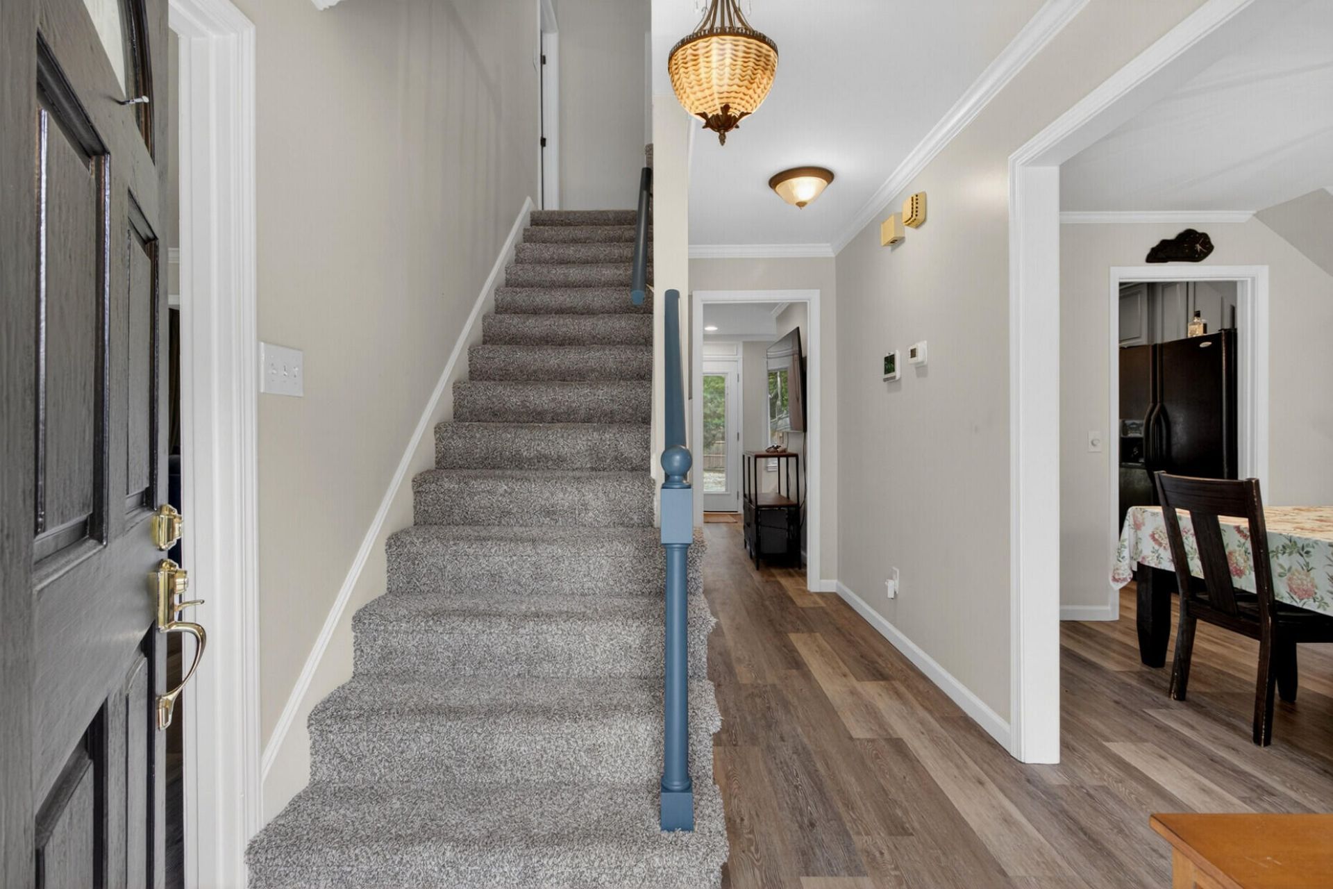 103 Laurens Court Photo 5