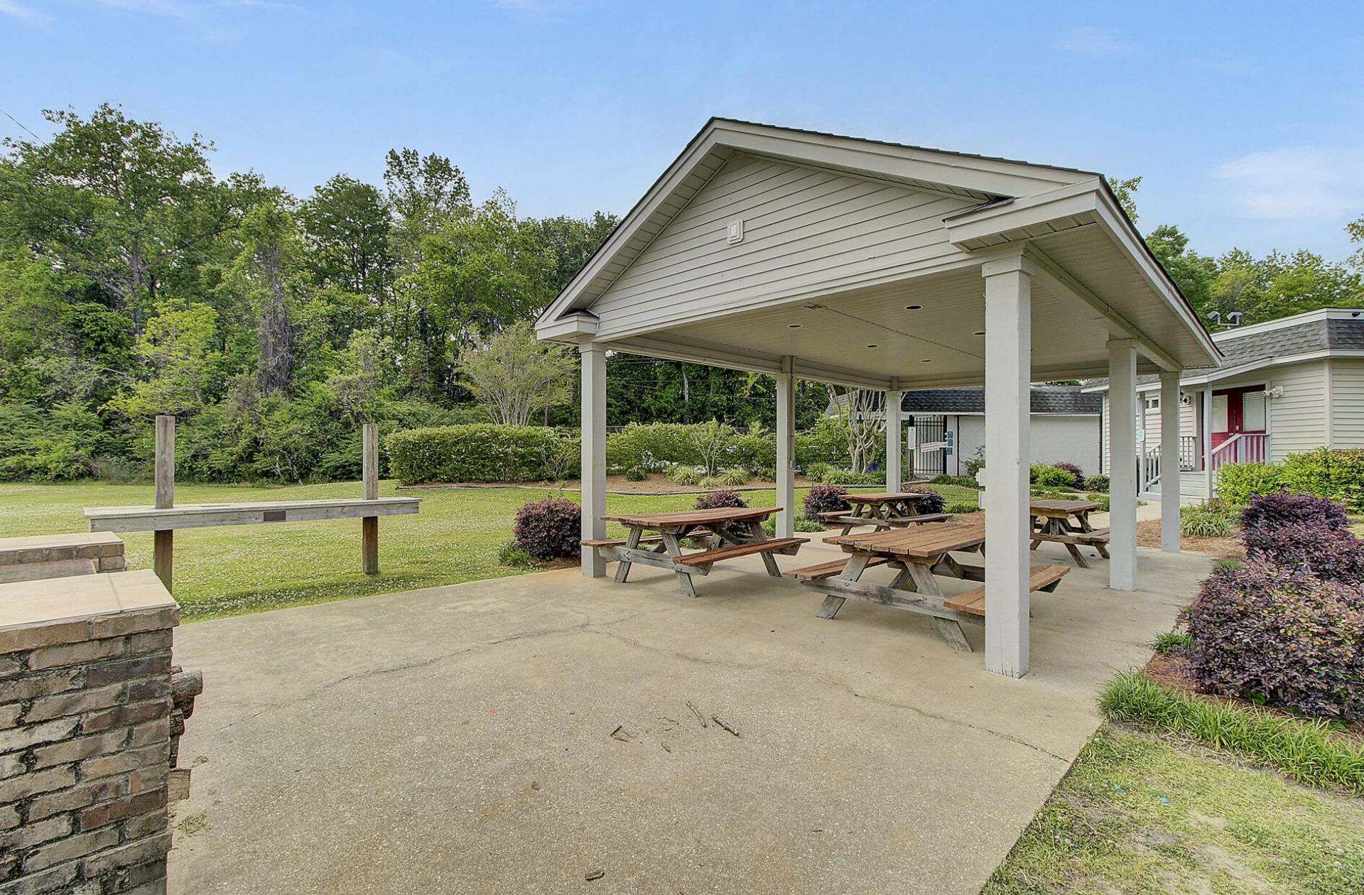103 Laurens Court Photo 54