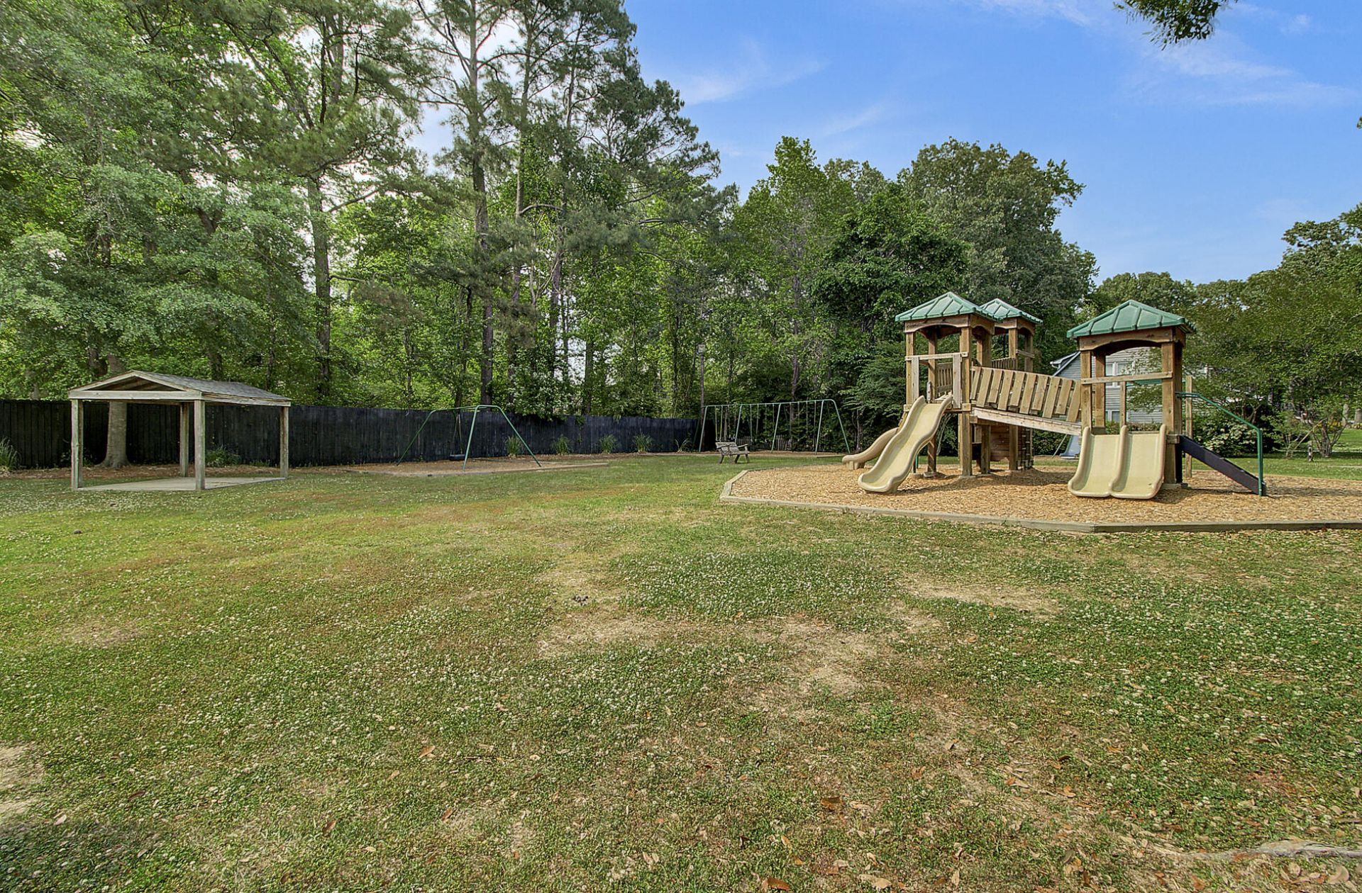 103 Laurens Court Photo 67