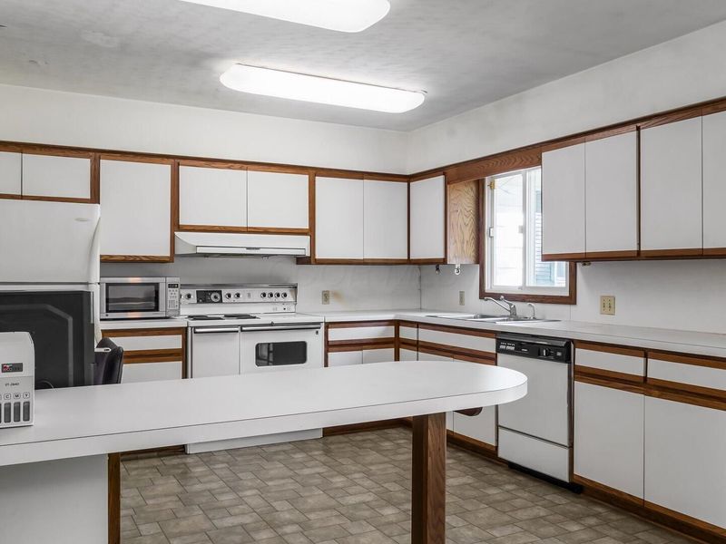 2849 Olde Falls Road , Zanesville, OH 43701 Photo 14